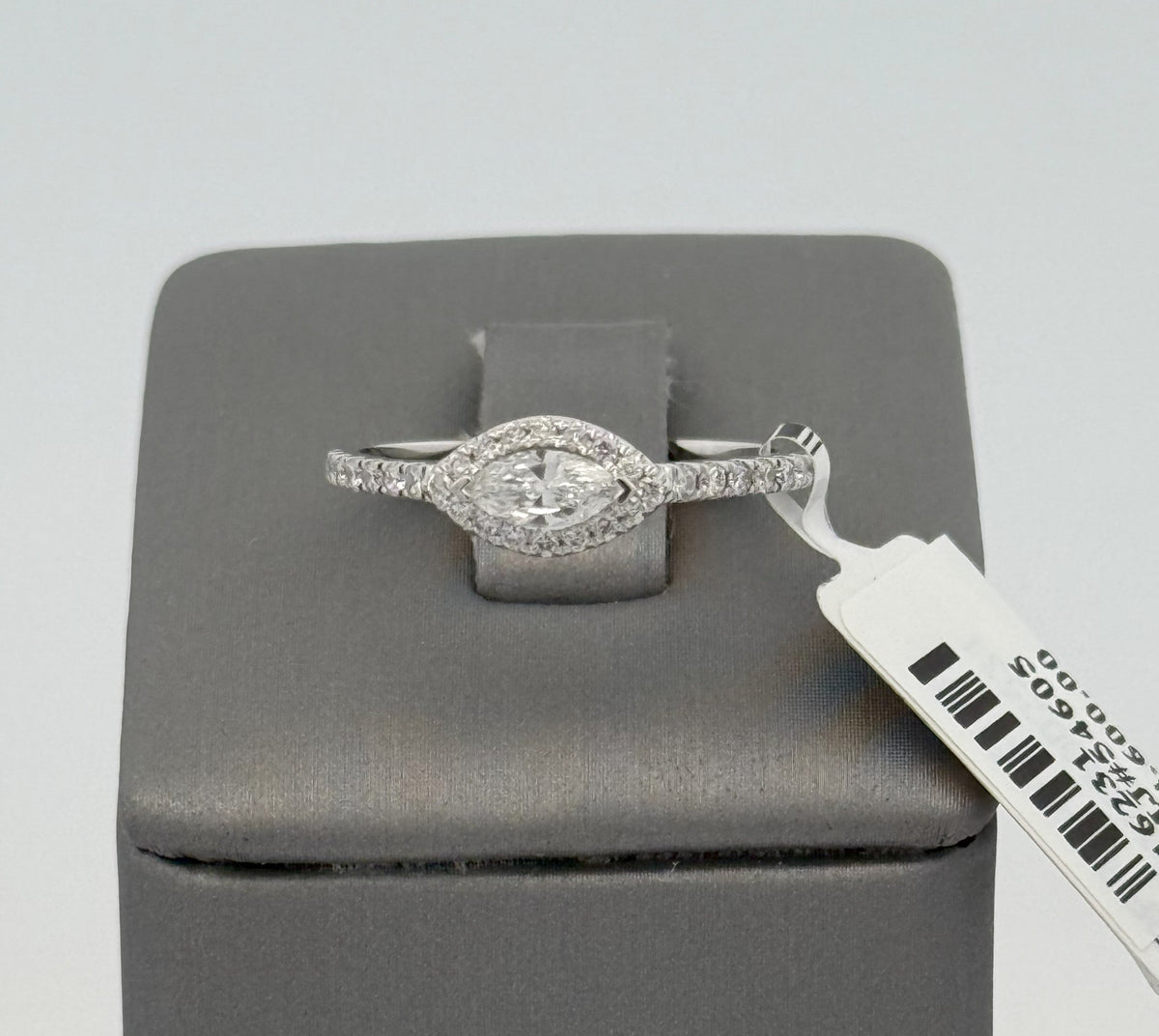 14k White Gold 0.50 CT Marquise & Round Diamond Ring, Size 7,5, 2.3gm, S16231