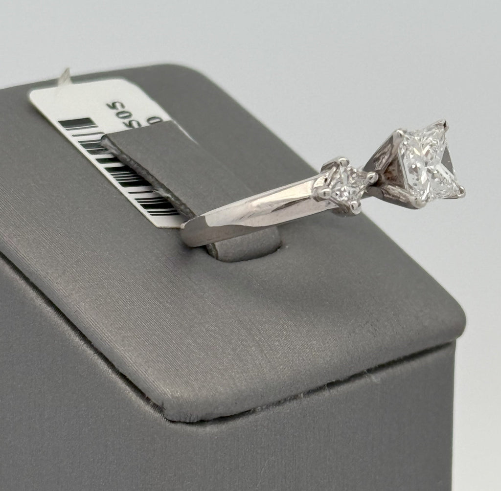 14k White Gold 1.00 CT Princess Cut Diamond Engagement Ring, S107730