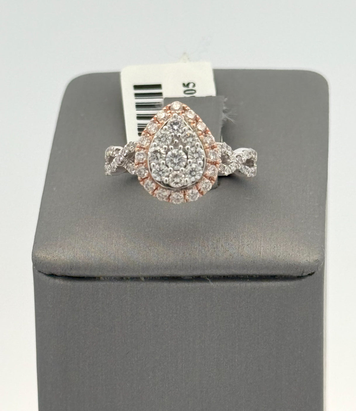 14k White & Rose Gold 0.75Ct Diamond Cluster Pear Shaped Ring 4.0gm,Size 4,5. S108424