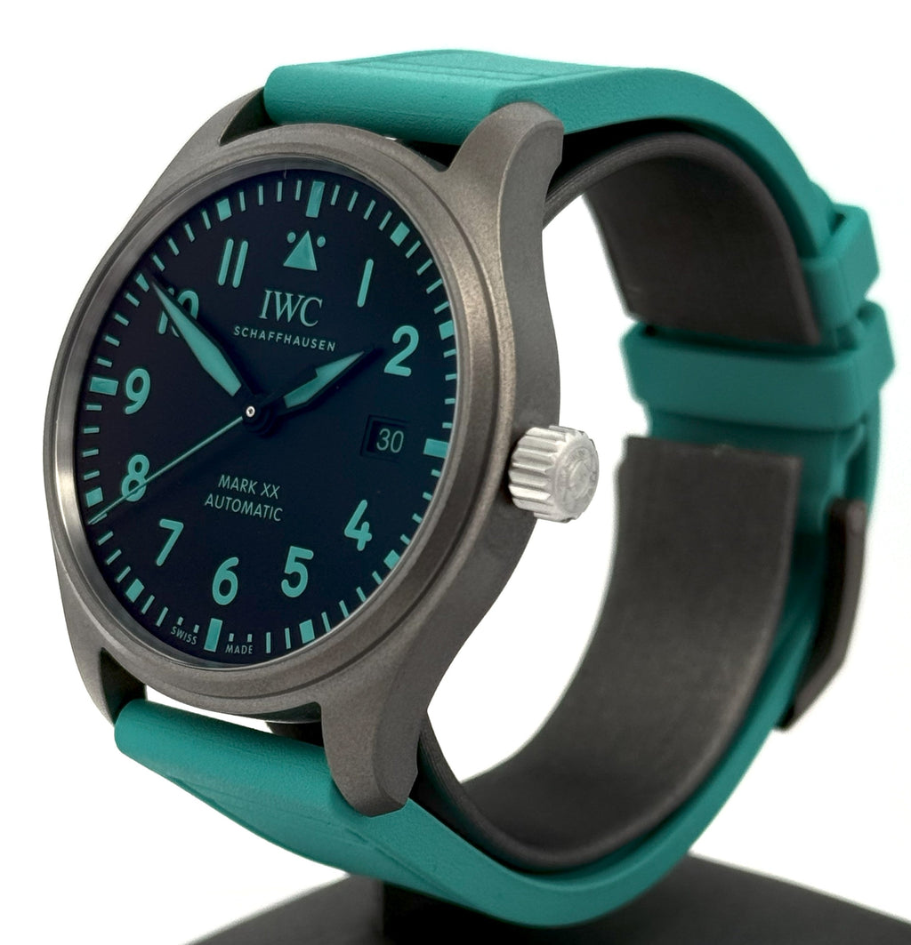 Pilot’s Watch Mark XX Mercedes-AMG PETRONAS Formula One™ Team IW328210