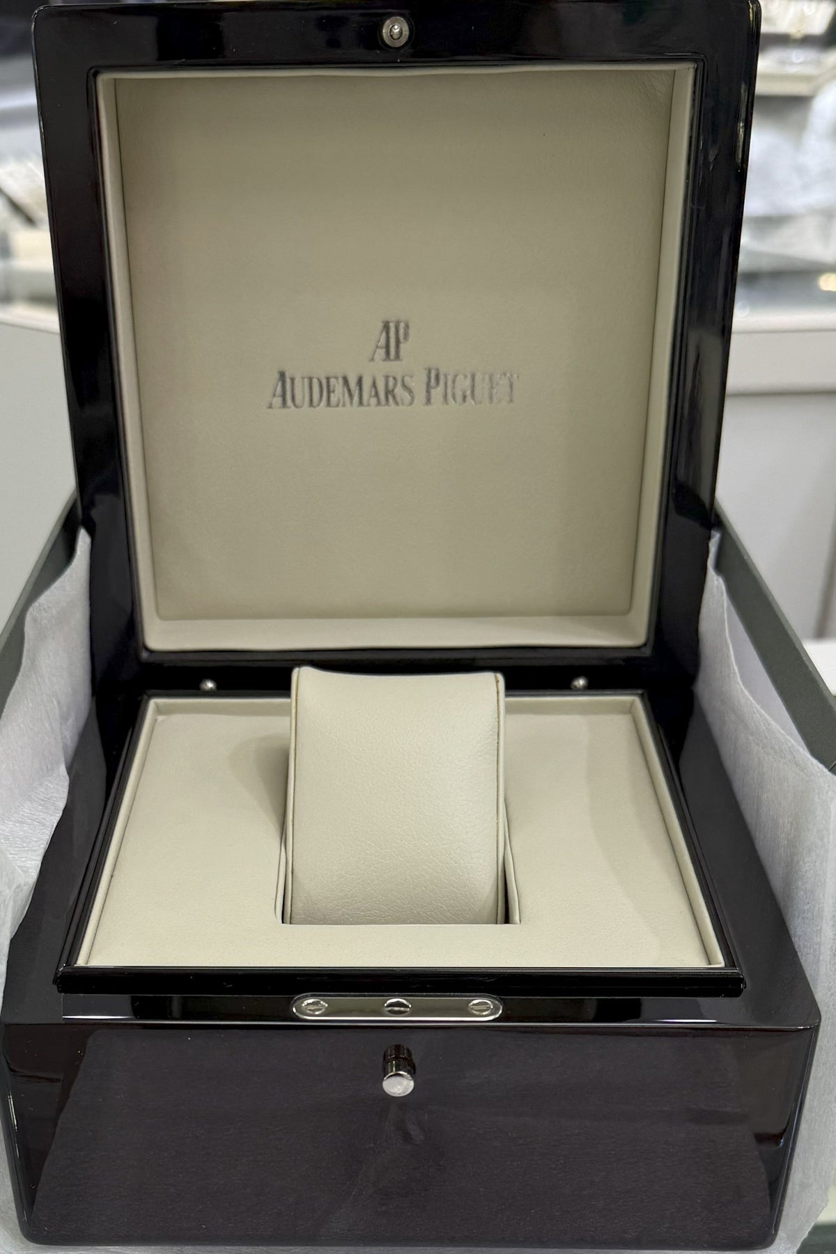 Audemars Piguet Royal Oak Offshore "Queen's Road" Limited Edition Watch Box - Original Set