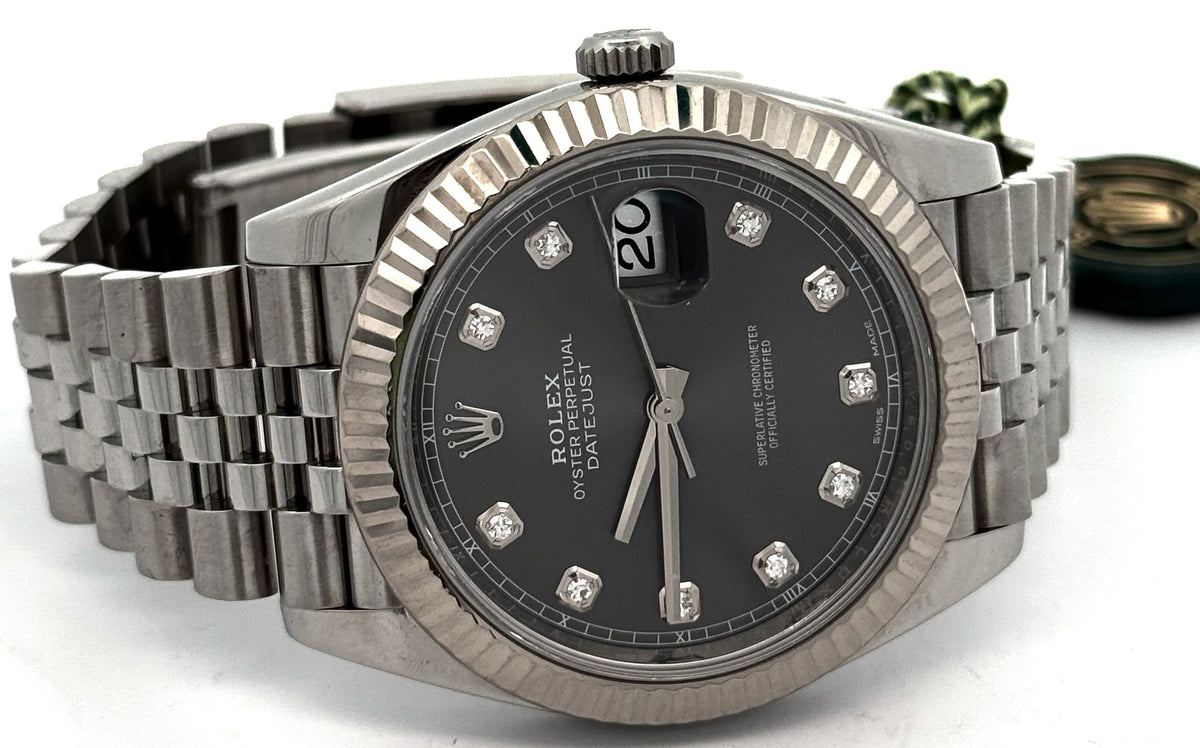 Pre-Owned Rolex Datejust 41mm Stainless Steel Watch 126334 Gold Fluted bezel
