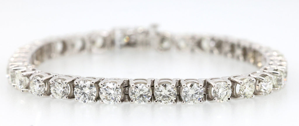14k White Gold 15.75 CT Diamond Tennis Bracelet, 26.7g, 8", S17104