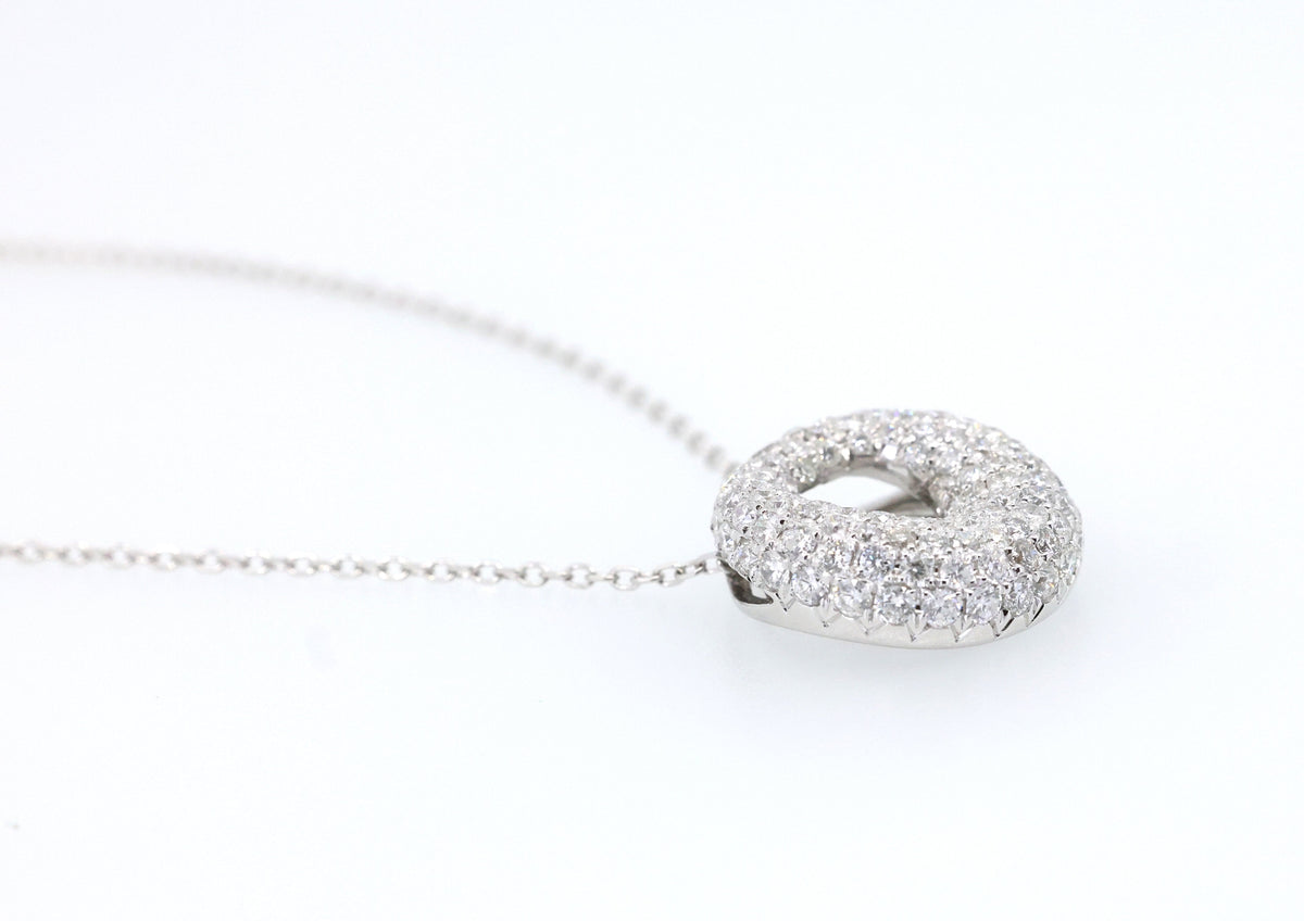 14k White Gold 2.25CT Doughnut Necklace 6.5g, S17107