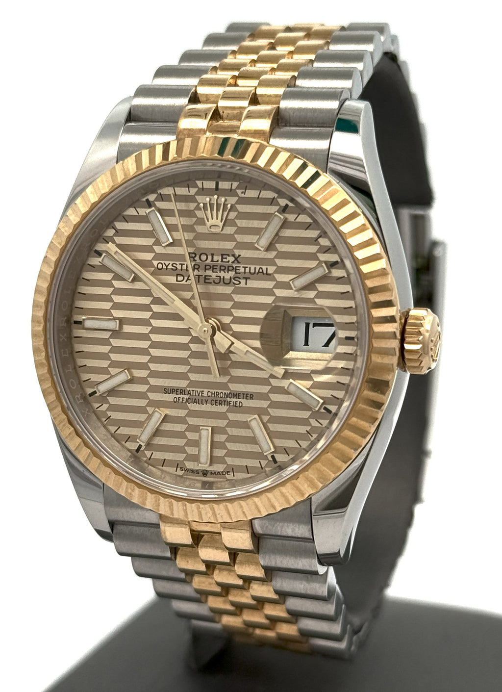 Pre-owned Rolex Datejust 36 Dial  - 126233 - 36mm - Yellow Gold/Steel Golden Fluted Motif Watch, S16282