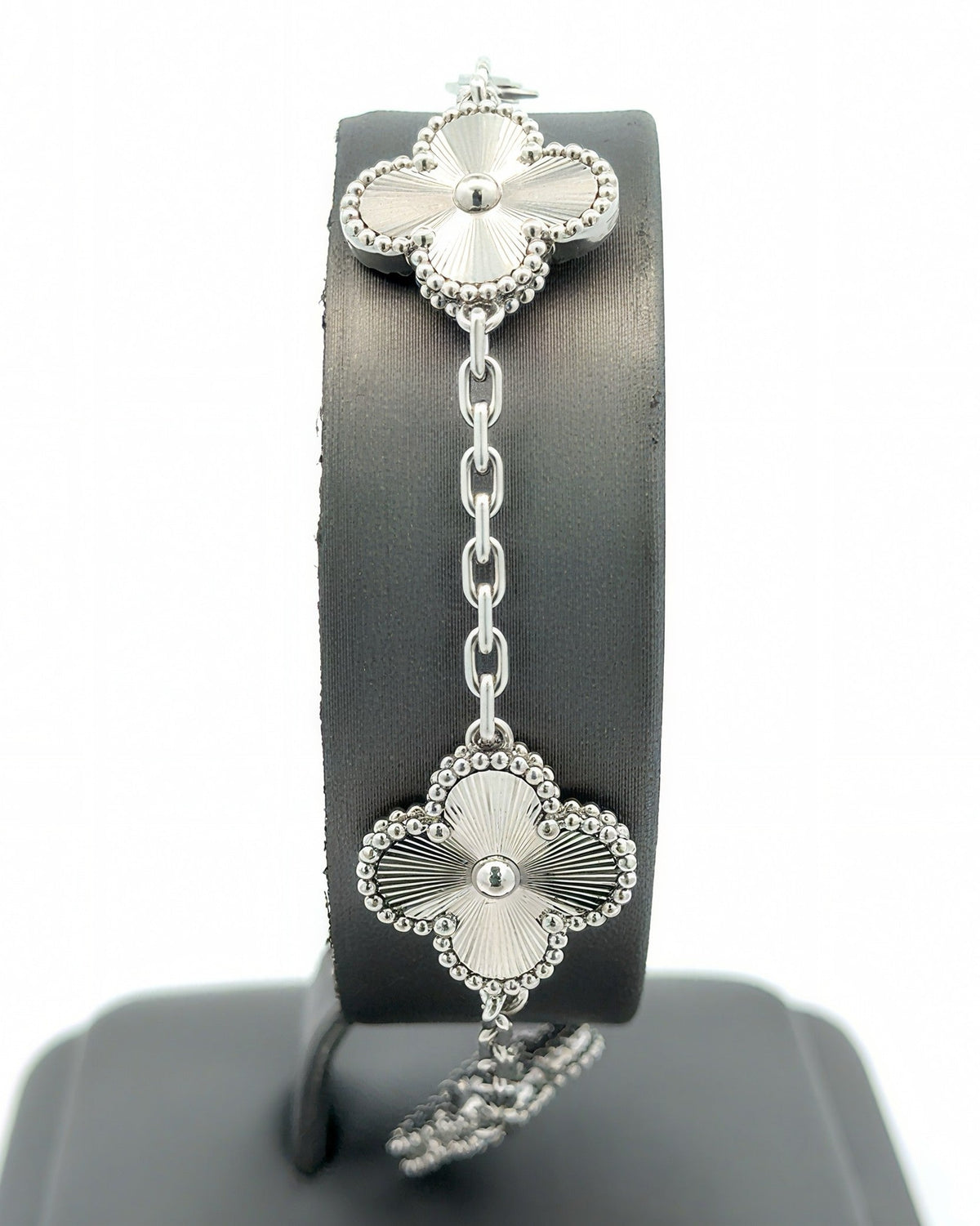 Van Cleef & Arpels Vintage Alhambra Bracelet, 5 motifs, 18k White Gold, 19.4 g