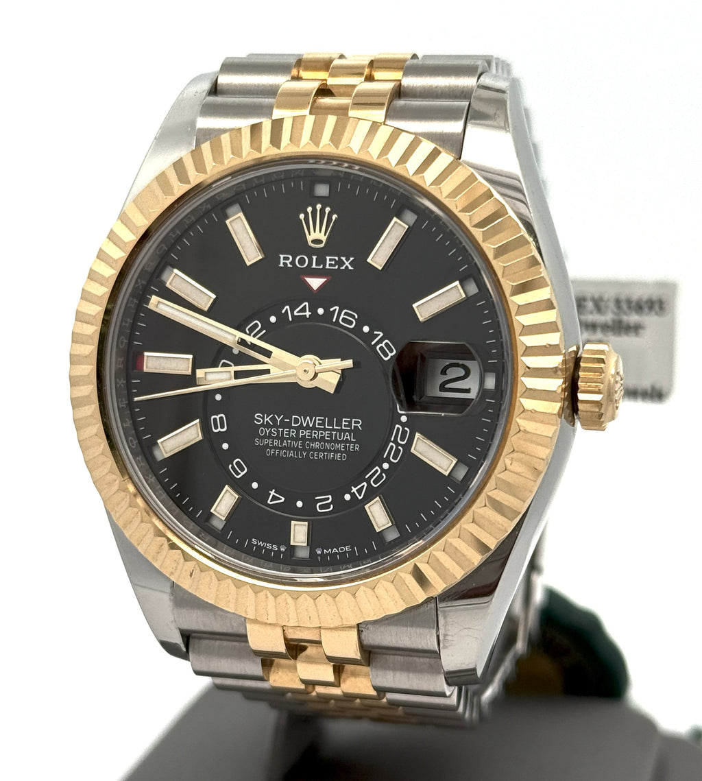 Pre-owned Rolex 336933 Sky-Dweller - 42mm Yellow Gold/SS, S16572