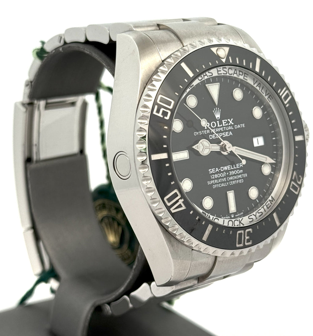 Pre-owned Rolex 126660 Sea-Dweller - 44mm Stainless Steal, S15512