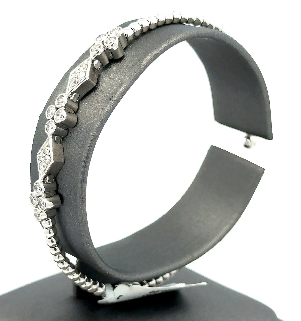 10k White Gold Slip-On Bangle Bracelet, 10.2G,  0.80CT Diamonds, S16744