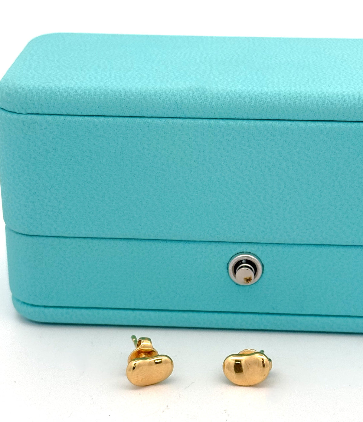 Tiffany & Co. Elsa Peretti Bean design 18k Yellow Gold Earrings