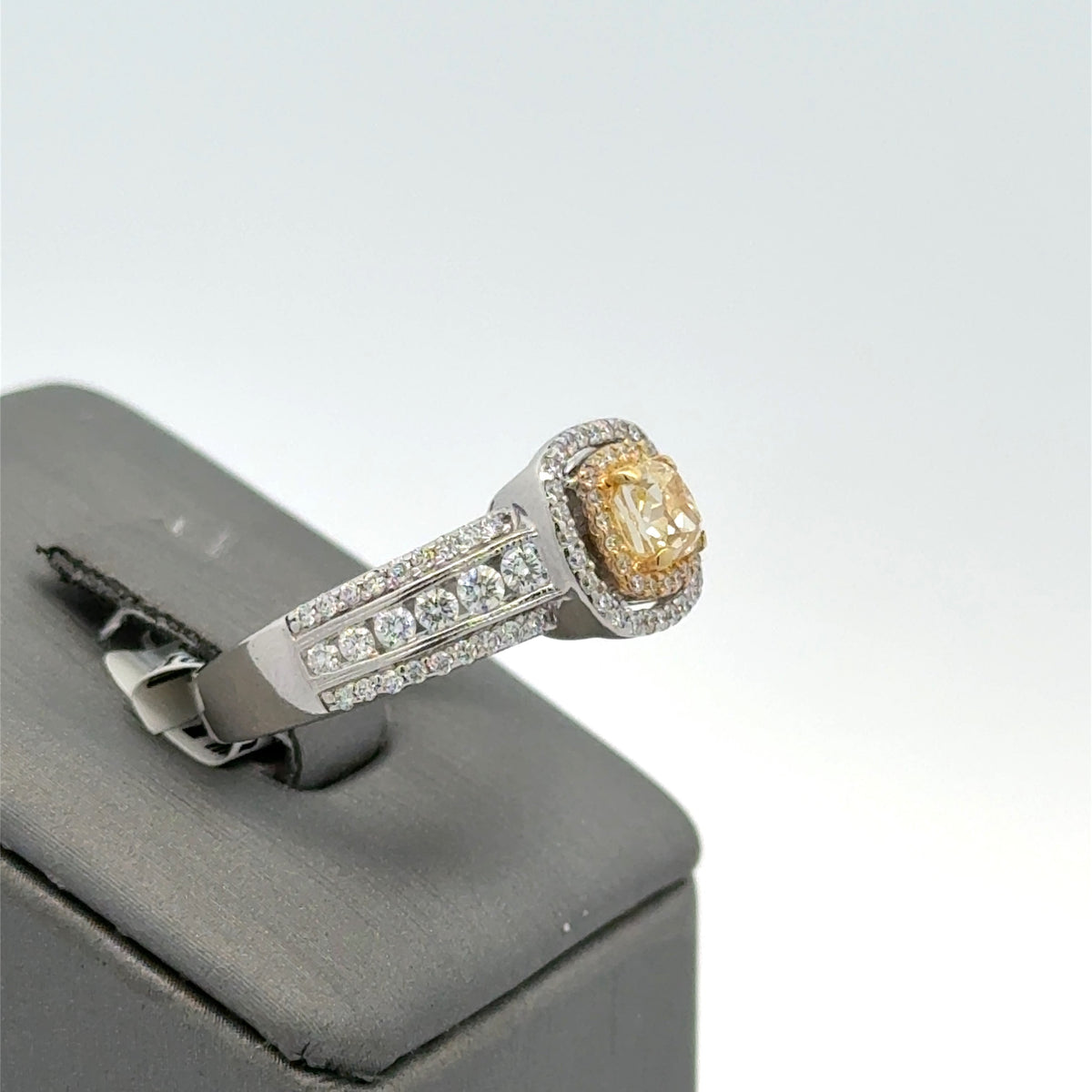 14k White Gold 1.25 CT Diamond Engagement Ring, 5.1gm, S108217