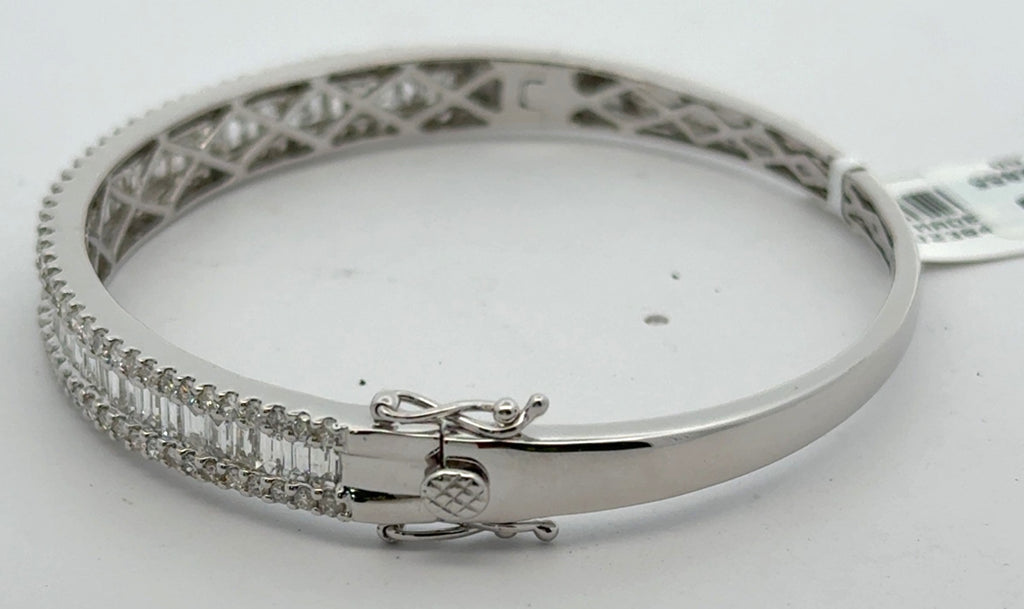 14k  White Gold 5.25CT Diamond Ladies Bangle Bracelet, 14.5gm, S108318