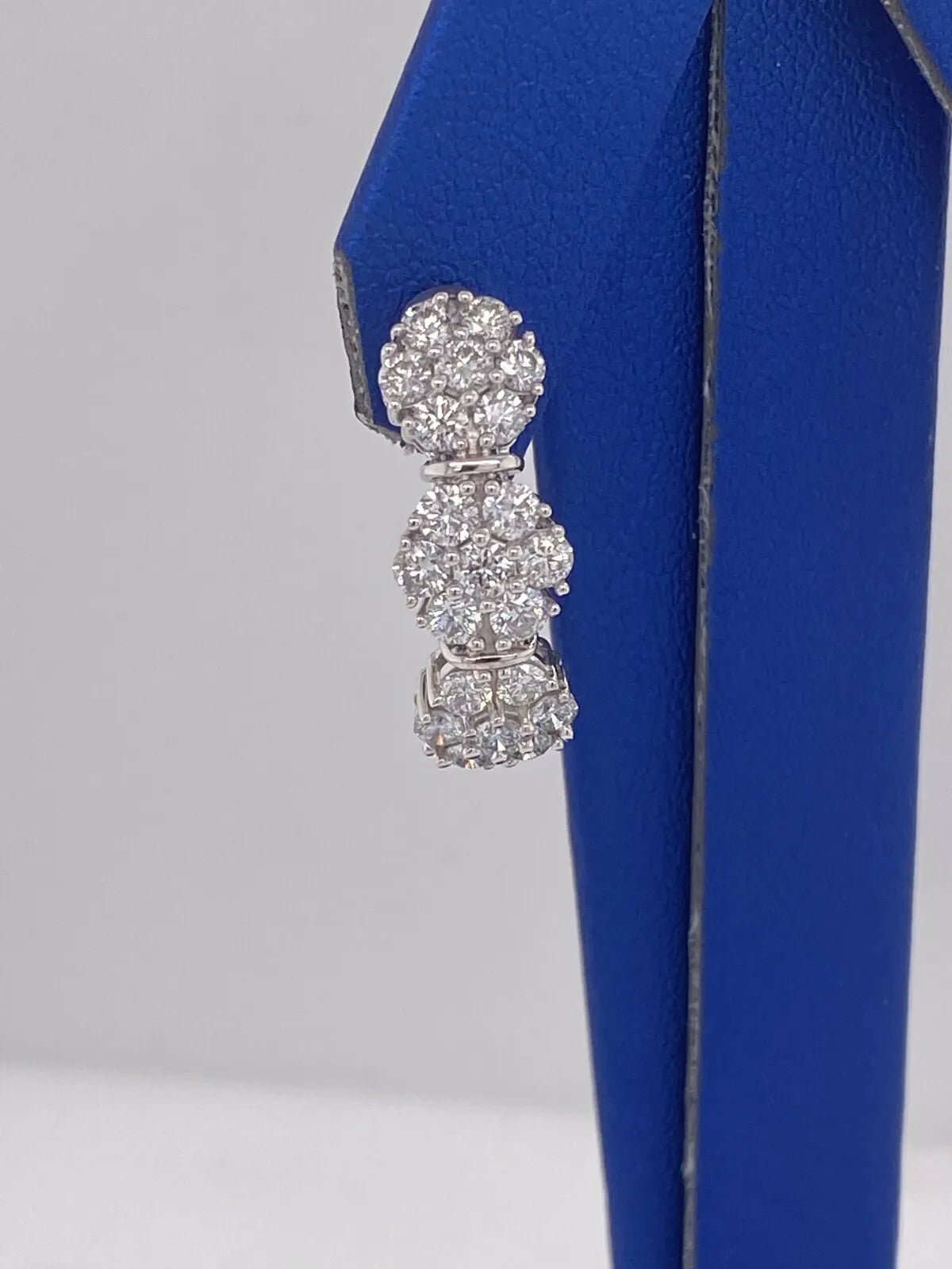 14k White Gold 2.50 CT Diamond Hoop Earrings, 5.1gm, S14715