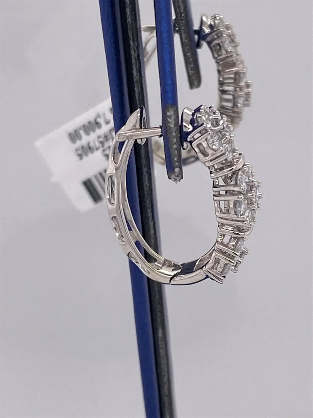 14k White Gold 2.50 CT Diamond Hoop Earrings, 5.1gm, S14715