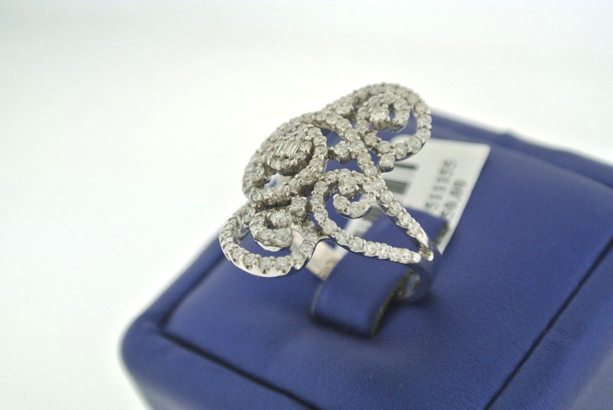 Fancy 18k White Gold 2.00CT Baguette & Round Cut Diamond Ladies Ring