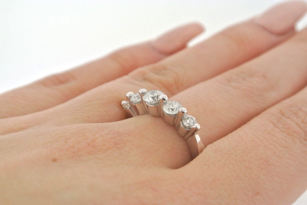 SOLID 14K WHITE GOLD 0.85 CT ROUND CUT DIAMONDS LADIES RING SIZE 7